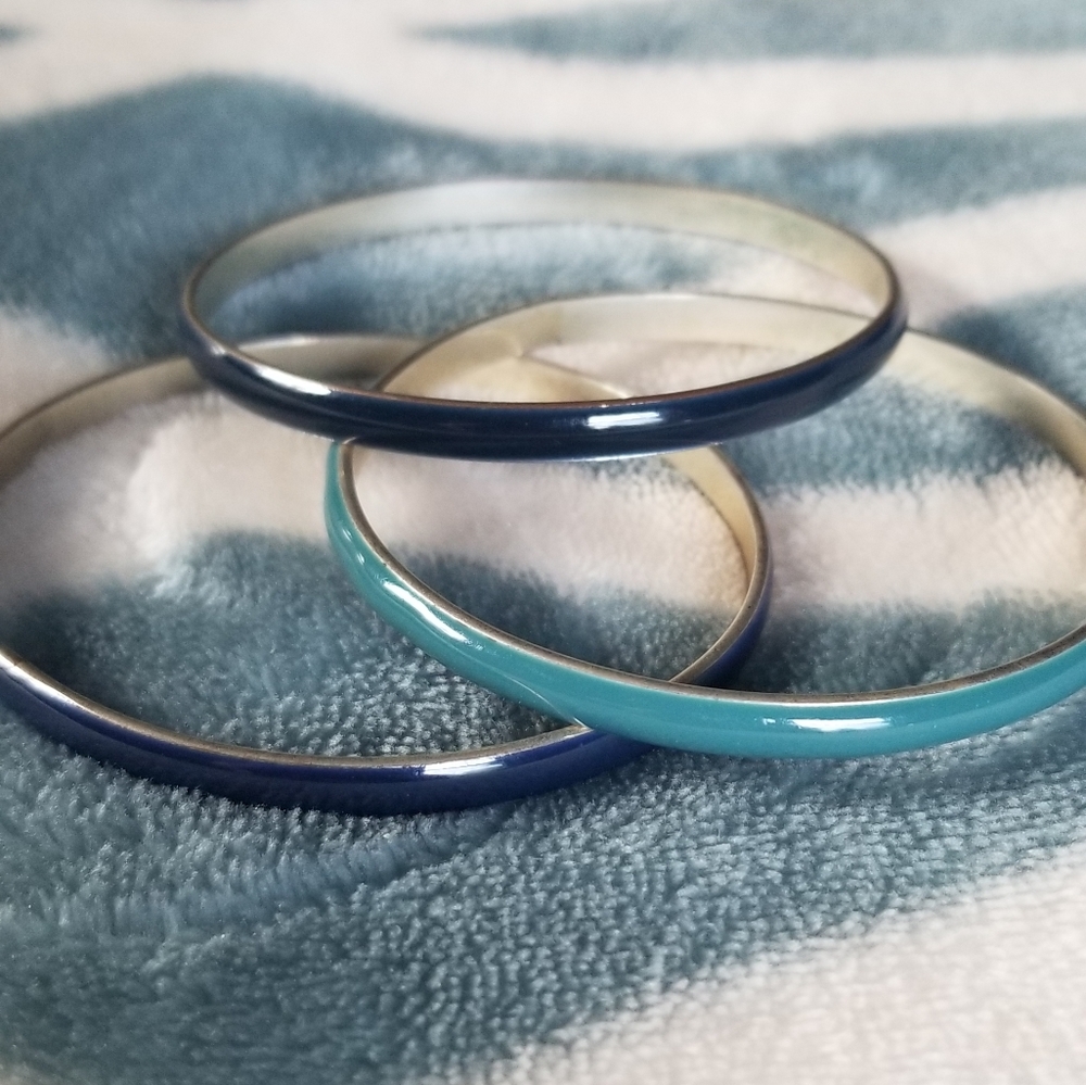 3 Bangle Bracelets - Picture 2 of 2